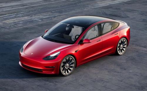 Offerta noleggio lungo termine Tesla Model 3
